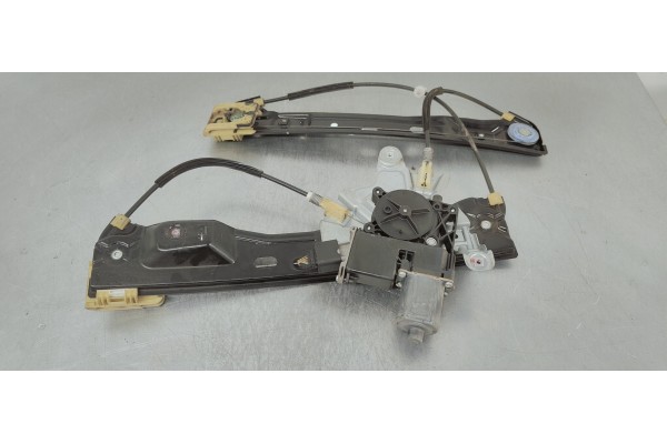 Recambio de elevalunas delantero izquierdo para opel insignia berlina 2.0cdti 130 fap referencia OEM IAM 0130822410  