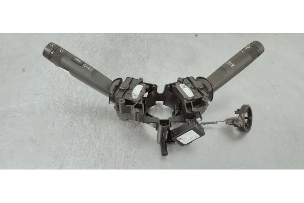 Recambio de mando multifuncion para opel insignia berlina 2.0cdti 130 fap referencia OEM IAM 13303268  