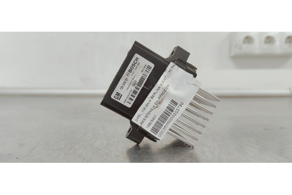 Recambio de resistencia calefaccion para opel insignia berlina 2.0cdti 130 fap referencia OEM IAM 13503201  