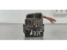 CAJA RELES / FUSIBLES 
