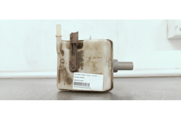 Recambio de bomba freno para peugeot 5008 1.6 hdi 110 fap referencia OEM IAM 965400218001  
