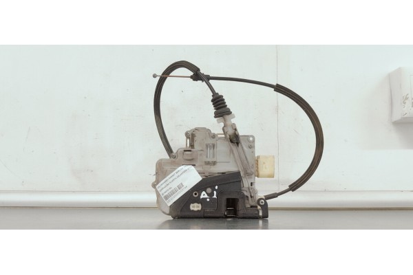 Recambio de cerradura puerta delantera izquierda para volkswagen passat berlina (3c2) 2.0 tdi 140 referencia OEM IAM 3C1837015A 