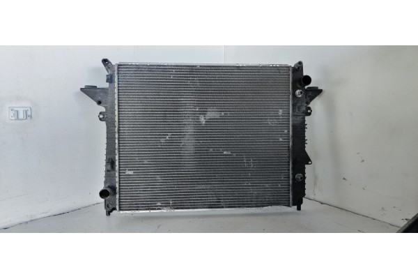 Recambio de radiador agua para land rover discovery 2.7 td v6 cat referencia OEM IAM PCC500112  