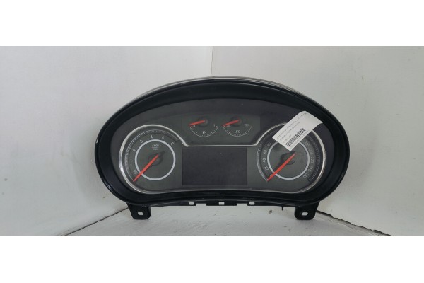 Recambio de cuadro instrumentos para opel insignia berlina 2.0cdti 130 fap referencia OEM IAM 23464928  