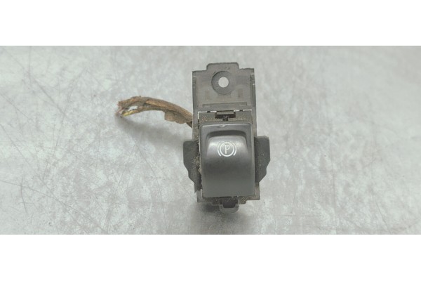 Recambio de freno de mano electrico para opel insignia berlina 2.0cdti 130 fap referencia OEM IAM 13271123  