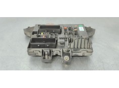 Recambio de caja reles / fusibles para opel insignia berlina 2.0cdti 130 fap referencia OEM IAM 13277317  