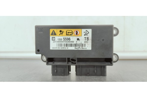 Recambio de centralita airbag para opel insignia berlina 2.0cdti 130 fap referencia OEM IAM 13505596  