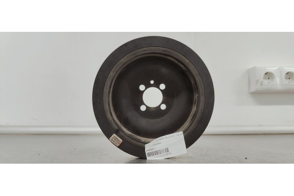 Recambio de polea cigueñal para opel insignia berlina 2.0cdti 130 fap referencia OEM IAM 55563401  