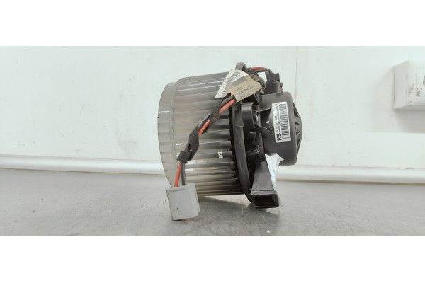 Recambio de ventilador calefaccion para opel insignia berlina 2.0cdti 130 fap referencia OEM IAM 5242673401  