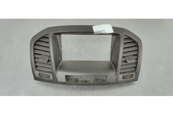 Recambio de rejilla aireadora para opel insignia berlina 2.0cdti 130 fap referencia OEM IAM 13274794  