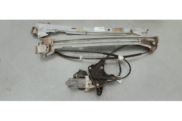 Recambio de elevalunas delantero izquierdo para mercedes-benz vito (w639) basic, combi 2.2 cdi referencia OEM IAM A6397200446  