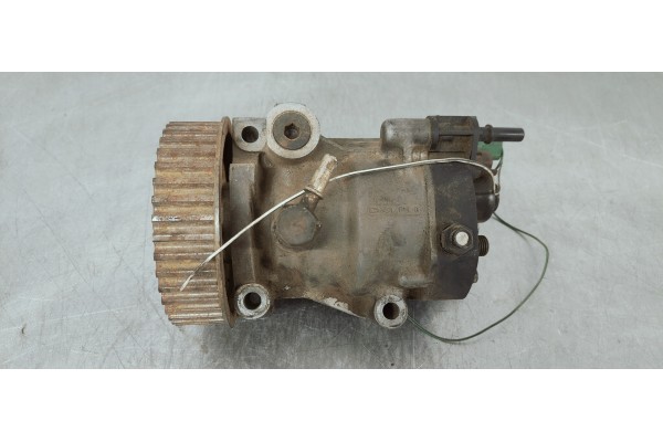 Recambio de bomba inyeccion para renault clio iii 1.5dci 85 referencia OEM IAM 28331942  