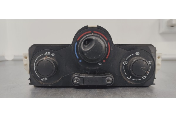 Recambio de mando calefaccion / aire acondicionado para renault scenic ii emotion referencia OEM IAM 69580001  