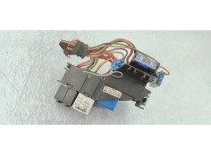 Recambio de caja reles / fusibles para audi a4 berlina (8e) 1.9 tdi (96kw) referencia OEM IAM 8E1937503B  