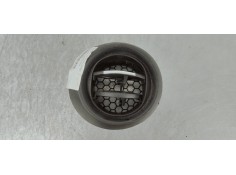 Recambio de rejilla aireadora para renault clio iv 1.5 dci referencia OEM IAM 687601310R  