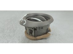 Recambio de rejilla aireadora para renault clio iv 1.5 dci referencia OEM IAM 687601310R  