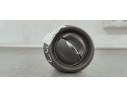 Recambio de rejilla aireadora para renault clio iv 1.5 dci referencia OEM IAM 687601310R  