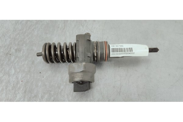 Recambio de inyector para seat alhambra (7v9) reference referencia OEM IAM 038130073AC  