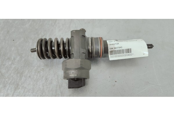 Recambio de inyector para seat alhambra (7v9) reference referencia OEM IAM 038130073AC  