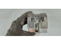 Recambio de caja reles / fusibles para peugeot 208 1.6 hdi 100 fap referencia OEM IAM 9812661980  