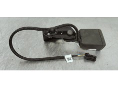 ENGANCHE CINTURON TRASERO IZQUIERDO 647866400B 