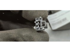 Recambio de enganche cinturon trasero izquierdo para ds 4 1.5 hdi referencia OEM IAM 647866400B  