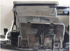 Recambio de rejilla aireadora para renault scenic iii 1.5 dci diesel fap referencia OEM IAM 68260003IR  