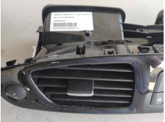 Recambio de rejilla aireadora para renault scenic iii 1.5 dci diesel fap referencia OEM IAM 68260003IR  