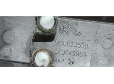 Recambio de molduras traseras para peugeot 208 (p2) 1.5 hdi referencia OEM IAM 9826944480  
