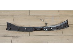 Recambio de molduras traseras para peugeot 208 (p2) 1.5 hdi referencia OEM IAM 9826944480  
