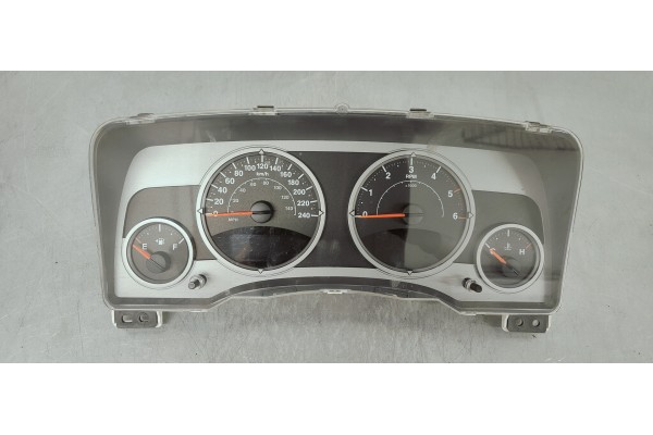 Recambio de cuadro instrumentos para chrysler jeep compass 2.0 crd referencia OEM IAM 05107018AE  