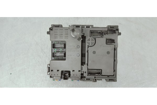 Recambio de caja reles / fusibles para peugeot 206 berlina x-line referencia OEM IAM 9626460880  
