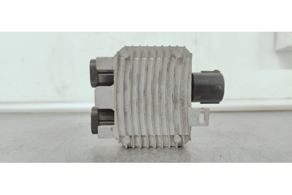 Recambio de rele electroventiladores para ford mondeo ber. (ca2) referencia OEM IAM   