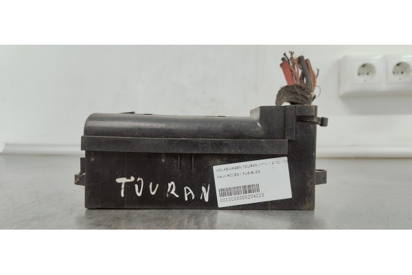 Recambio de caja reles / fusibles para volkswagen touran (1t1) 1.9 tdi 105 referencia OEM IAM   