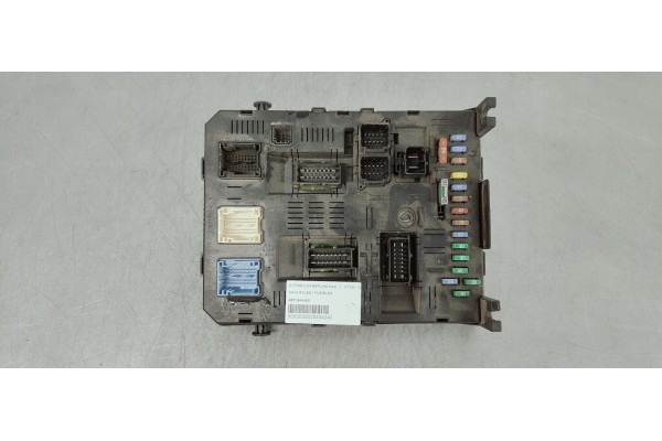 Recambio de caja reles / fusibles para citroen c4 berlina cool referencia OEM IAM 9661940480  