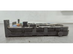 Recambio de caja reles / fusibles para citroen c4 berlina cool referencia OEM IAM 9661940480  