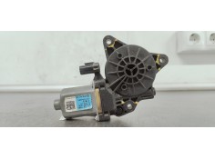 Recambio de motor elevalunas trasero izquierdo para kia sportage 1.7 crdi 115 fap referencia OEM IAM 83450F1000  