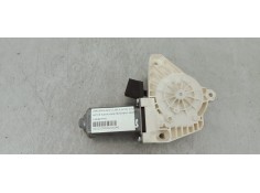 MOTOR ELEVALUNAS DELANTERO DERECHO A1698204442 