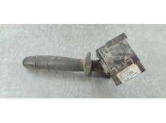 Recambio de mando limpia para renault trafic combi (ab 4.01) passenger privilege referencia OEM IAM 8200070266  