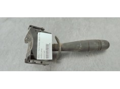 Recambio de mando limpia para renault trafic combi (ab 4.01) passenger privilege referencia OEM IAM 8200070266  
