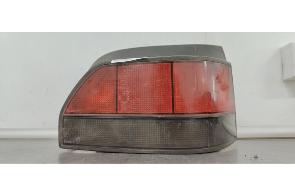 Recambio de piloto trasero derecho para renault clio i fase i+ii (b/c57) referencia OEM IAM 7700796118  