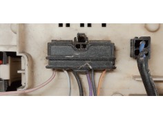 Recambio de piloto trasero izquierdo para renault clio i fase i+ii (b/c57) referencia OEM IAM 7700796117  
