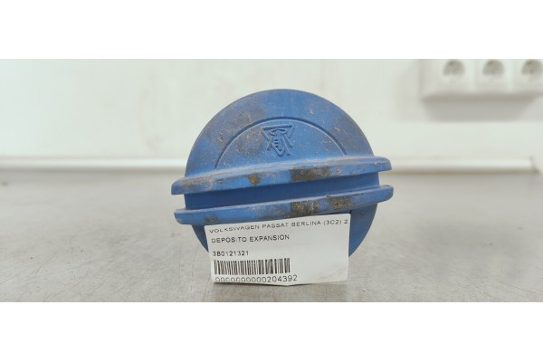 Recambio de deposito expansion para volkswagen passat berlina (3c2) 2.0 tdi 140 referencia OEM IAM 3B0121321  