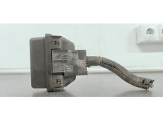 CAJA RELES / FUSIBLES 13265980 