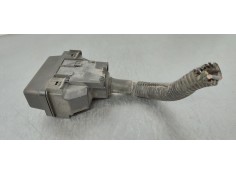 Recambio de caja reles / fusibles para opel insignia berlina 2.0cdti 130 fap referencia OEM IAM 13265980  