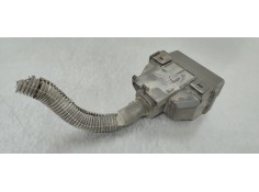 Recambio de caja reles / fusibles para opel insignia berlina 2.0cdti 130 fap referencia OEM IAM 13265980  
