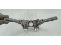 Recambio de mando multifuncion para toyota auris 1.4d4d 90 fap referencia OEM IAM 17F001  