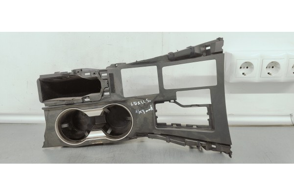 Recambio de consola central para lexus nx 2.5i eh 153 [300h] 4x4 referencia OEM IAM 5880578010  