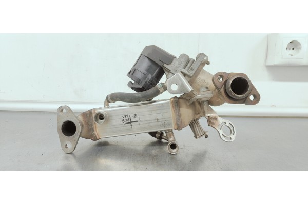 Recambio de enfriador egr para bmw serie 3 berlina (e90) 2.0d 163 [320] referencia OEM IAM 7810166  
