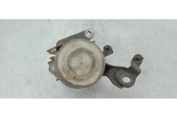Recambio de soporte motor para toyota avensis berlina (t25) 2.0 d4d 115 referencia OEM IAM 1230527020  